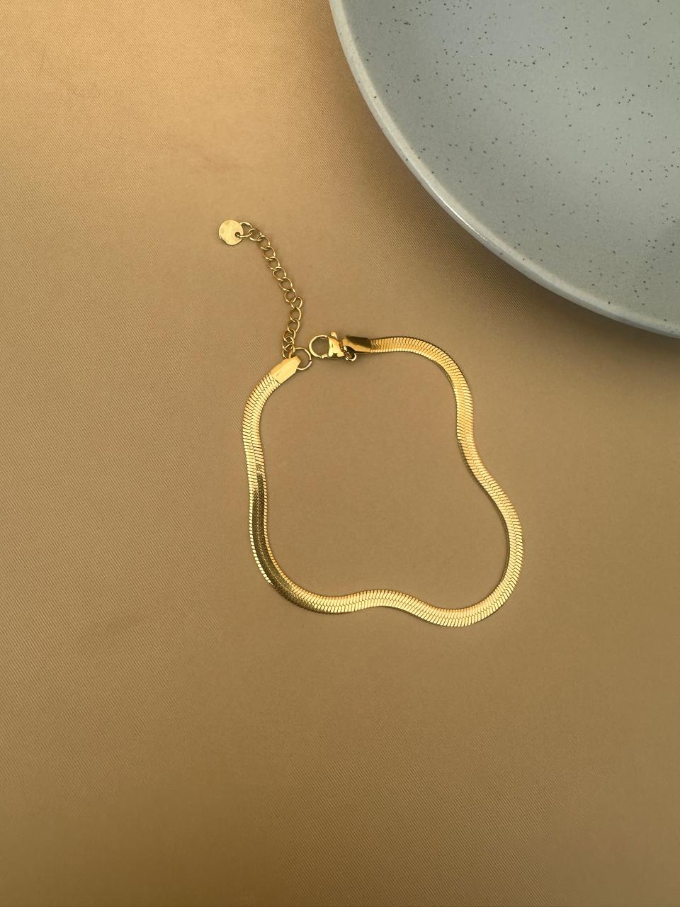 Lenaa Chain Bracelet