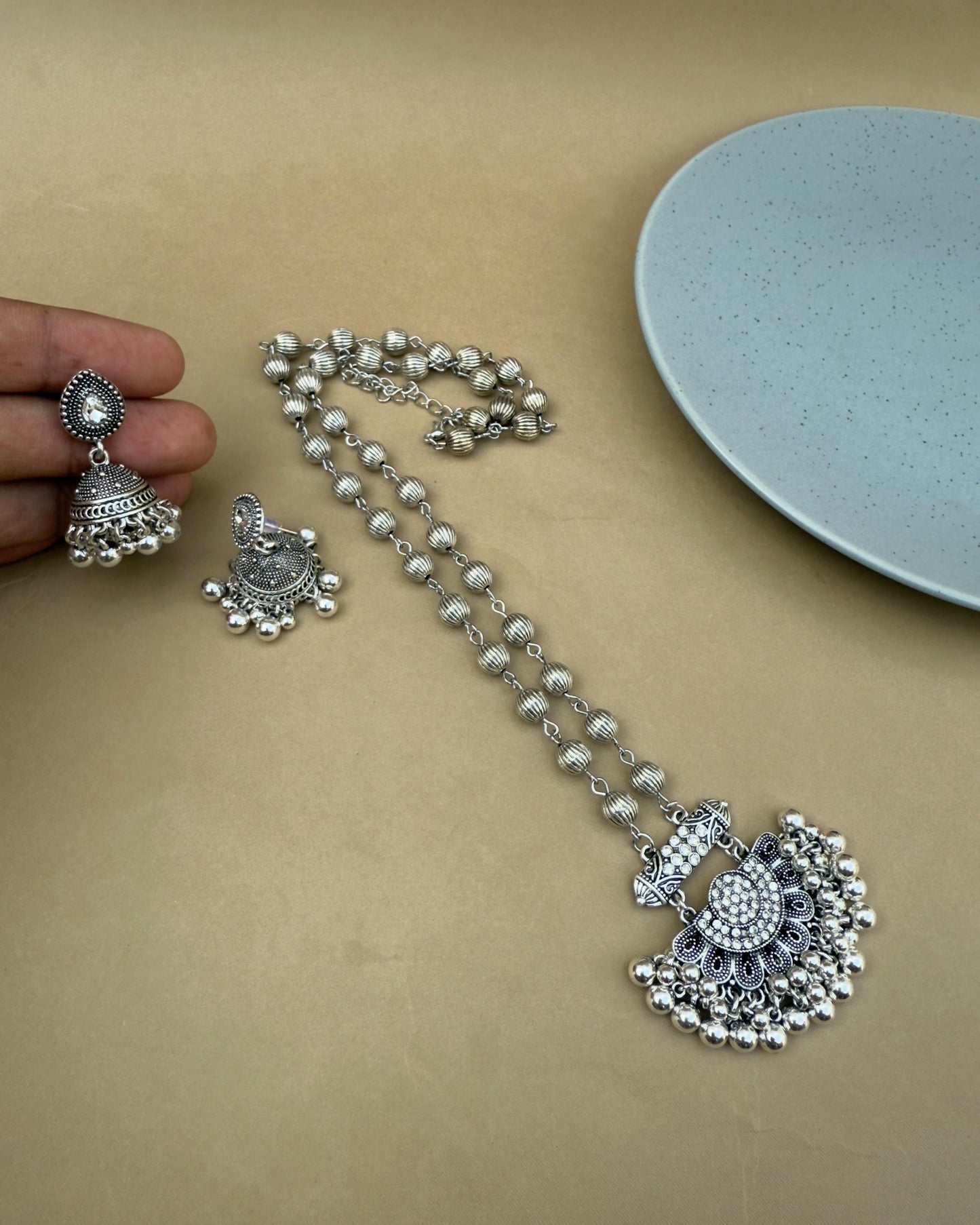 Macy Pendant Set