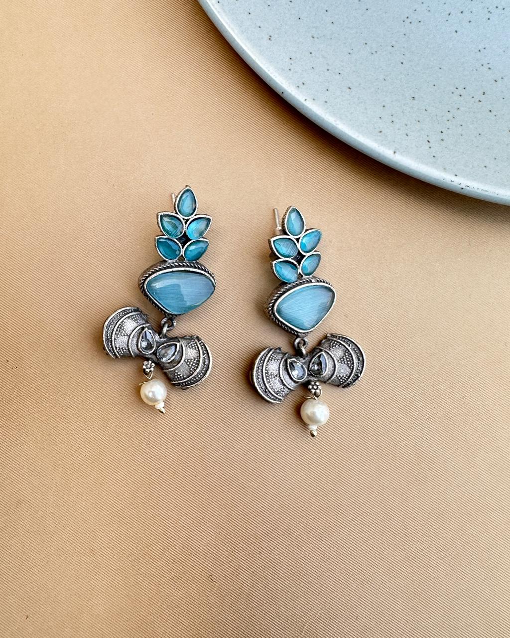 Winie Earrings Blue