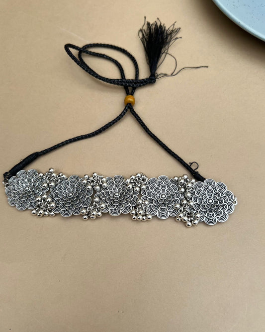 Seandra Choker