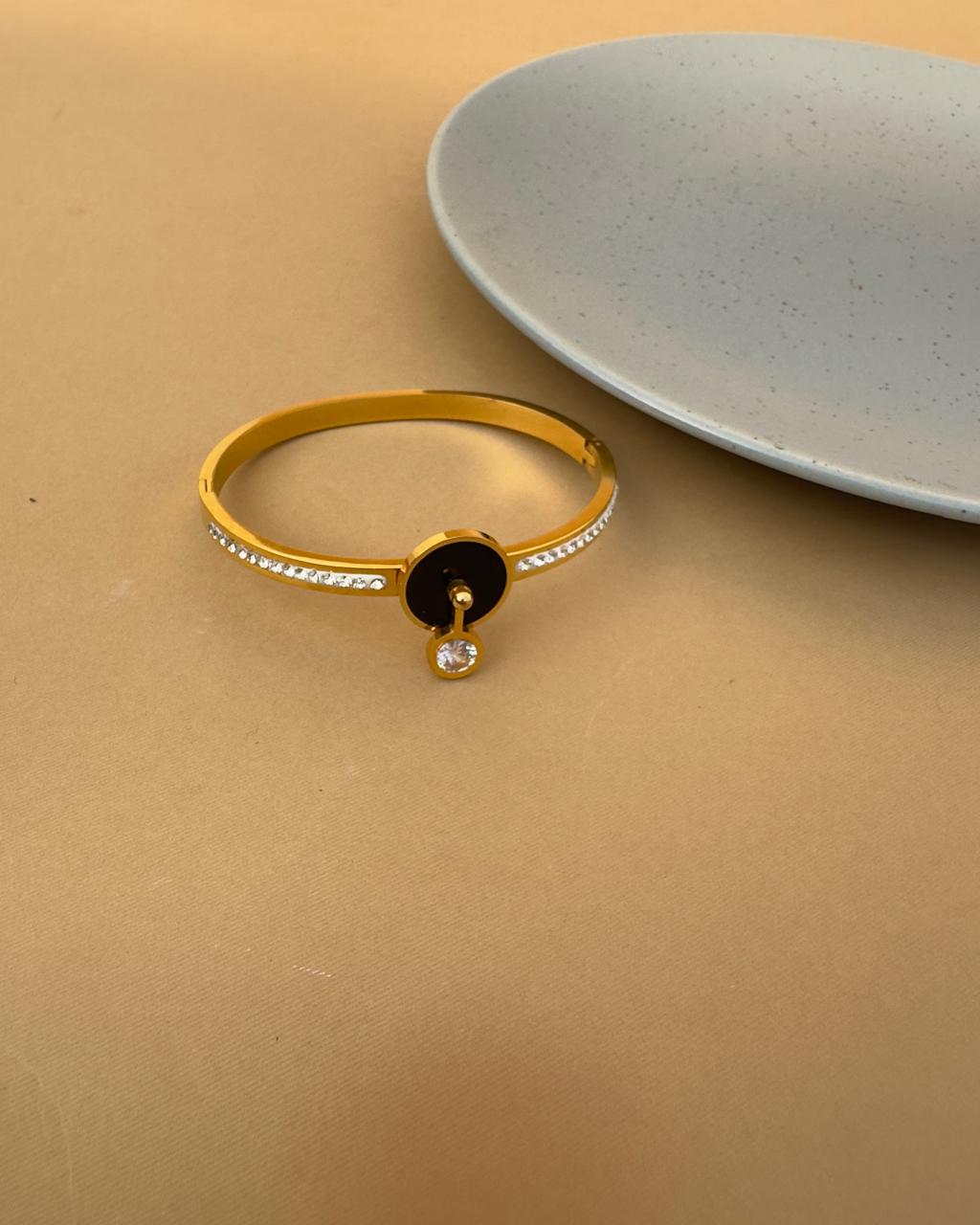 Claire Bracelet