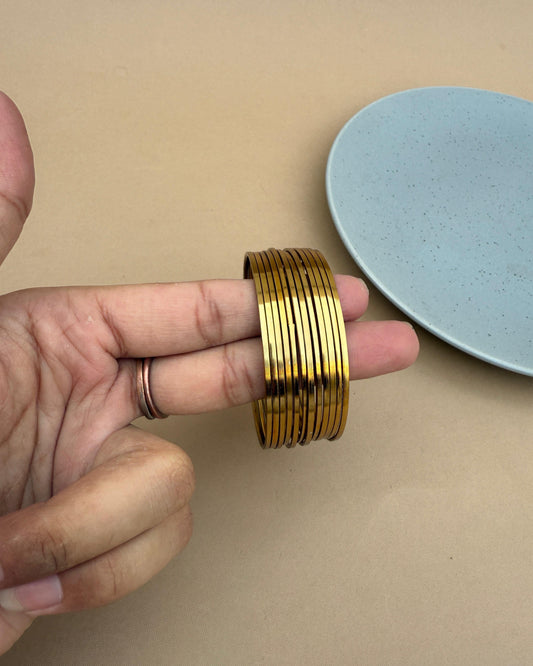 Wenya Bangles Set Golden